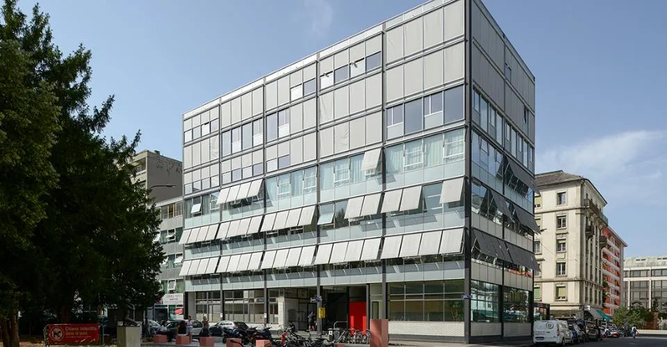PLAINPALAIS - Parking extérieur