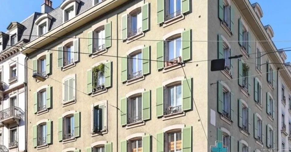Place de parc intérieure - Idéalement située