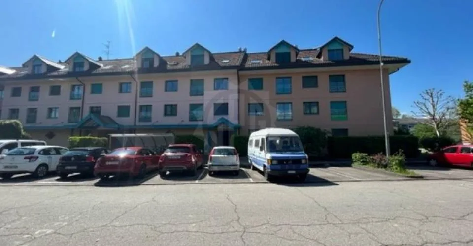 Parking - Avully