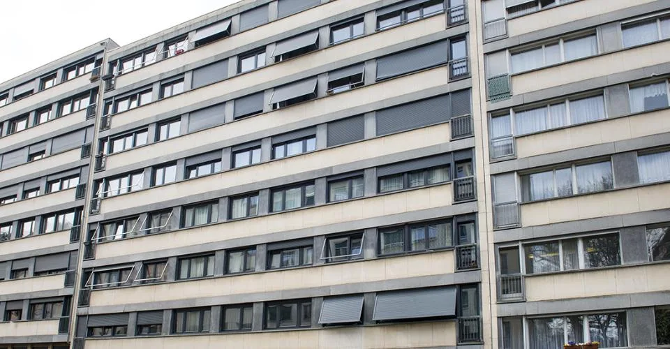 EAUX-VIVES - rue Ernest-Bloch 54 - box extérieur
