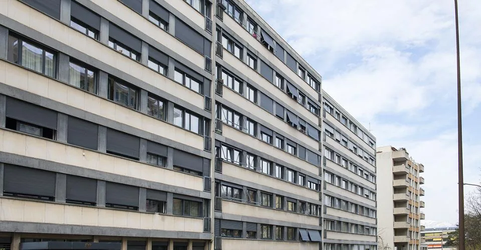 EAUX-VIVES - rue Ernest-Bloch 54 - box extérieur