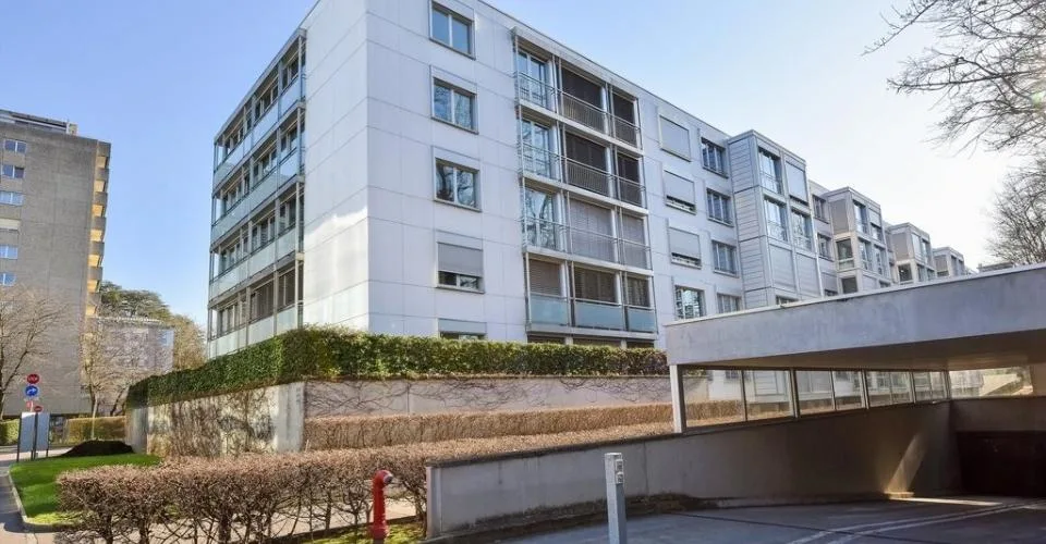 Champel - Emplacement de parking à louer de suite ou à convenir – foto 2 di 2