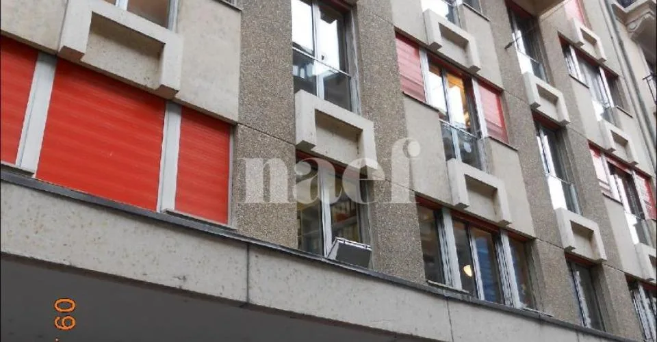 Parking intérieur n° 2 situé au 1er sous-sol, sur LIFT