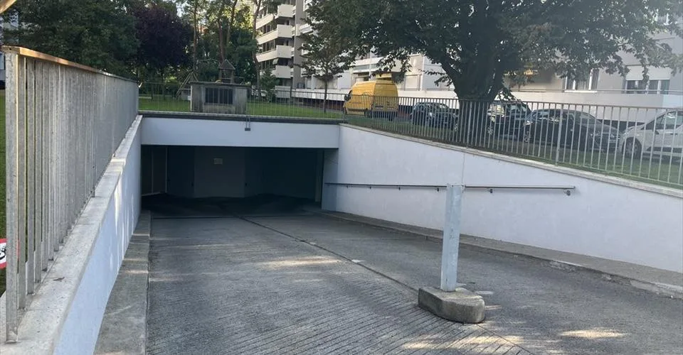 Cherchez-vous un parking avec une borne électrique ?