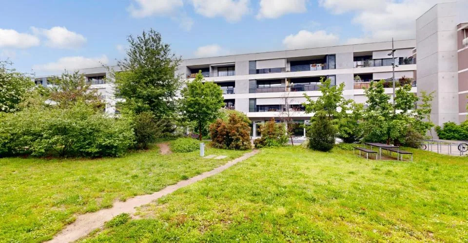 Places de parc intérieure situées dans le parking des Vergers
