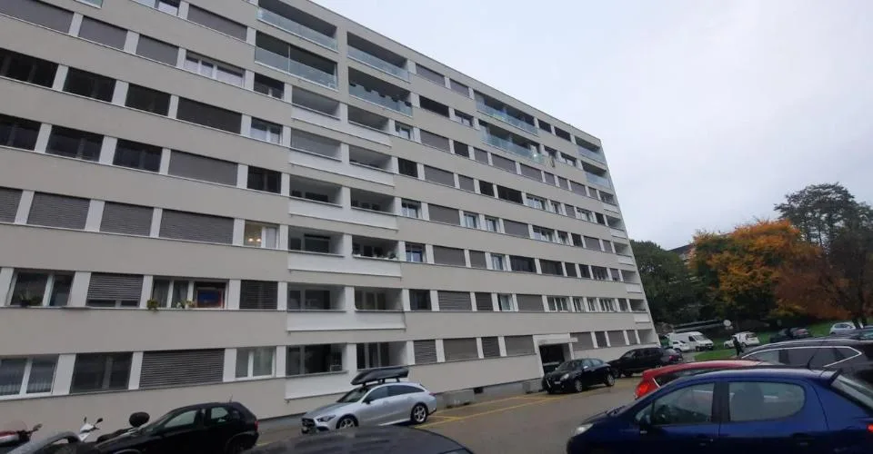 place de parking moto externe