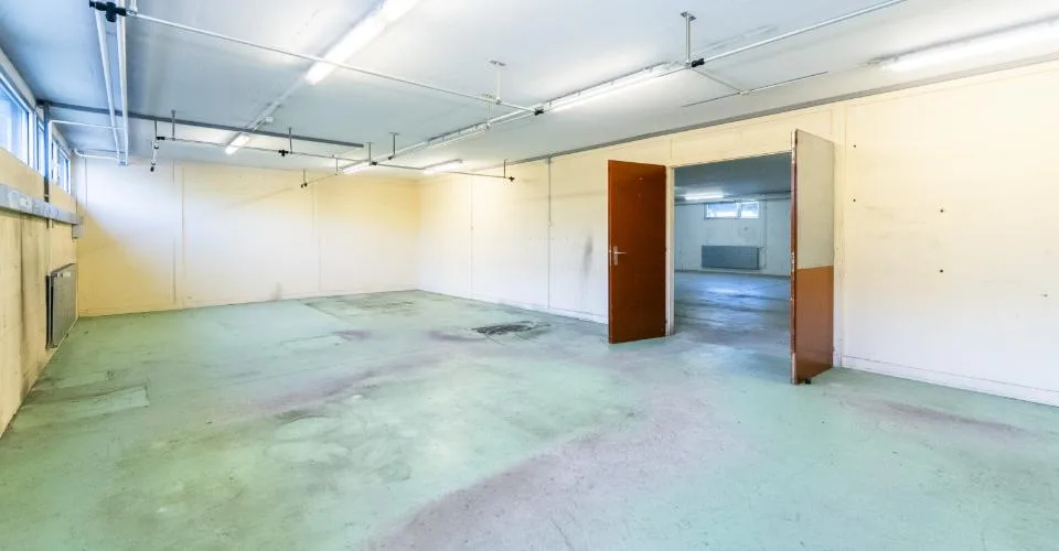 Bâtiment industriel et administratif de 960 m2 à louer