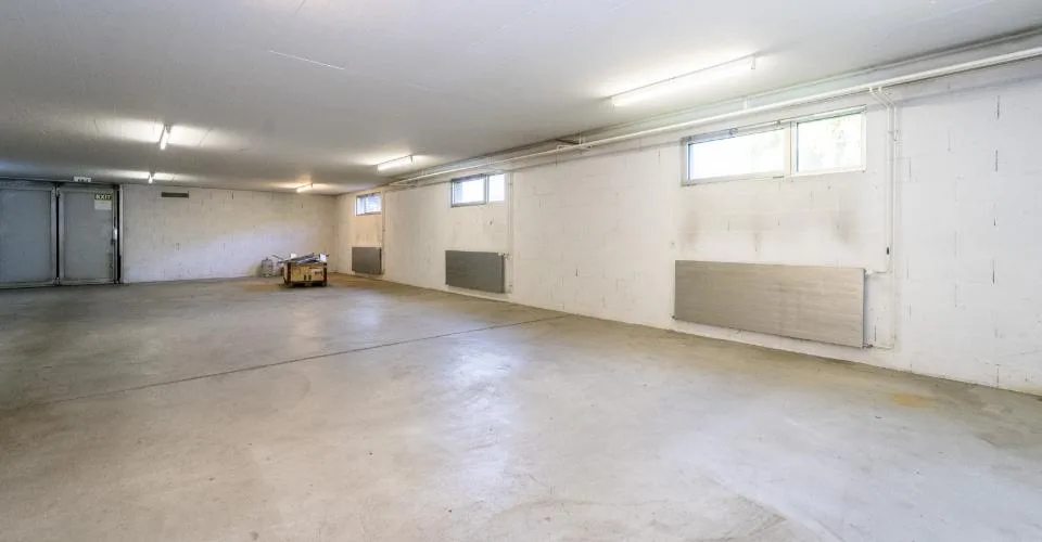 Bâtiment industriel et administratif de 960 m2 à louer