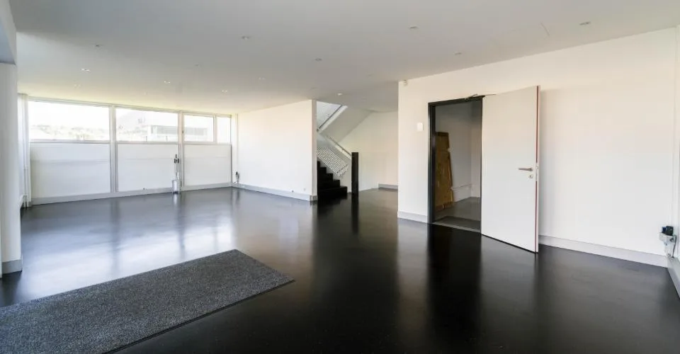 Bâtiment industriel et administratif de 960 m2 à louer