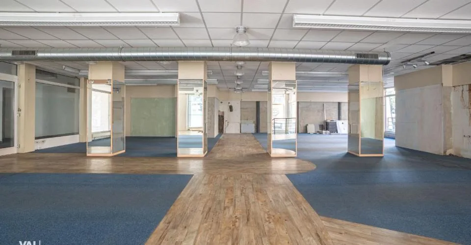 Locaux commerciaux dans le meilleur emplacement