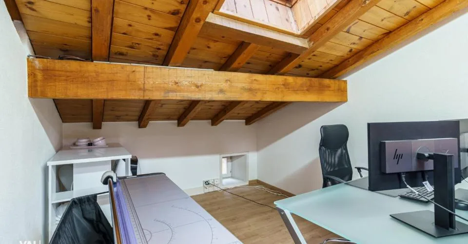 Maison avec mezzanine et caractère à louer à Brigue-Glis - centrale, lumineuse et polyvalente