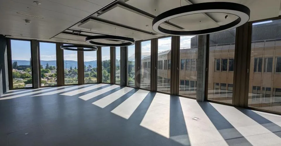 BUSINESSPARK - MODERN UND STEUERGÜNSTIG
