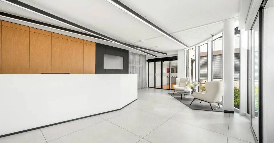 Bureaux et espaces commerciaux open space de 110 m² sur le campus Horgen Labs