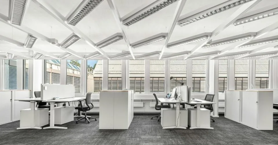 Bureaux et espaces commerciaux open space de 110 m² sur le campus Horgen Labs