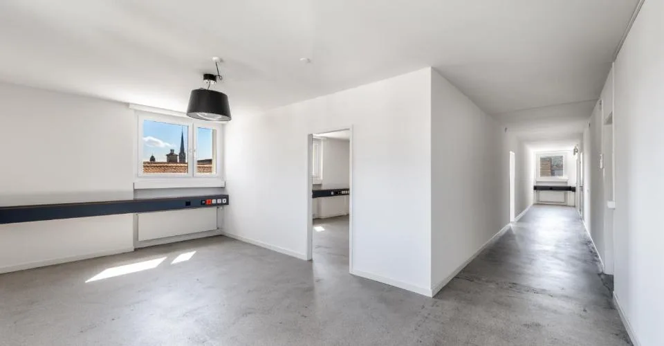 Espaces de bureaux à louer à Zurich, rue Stauffacherstrasse.