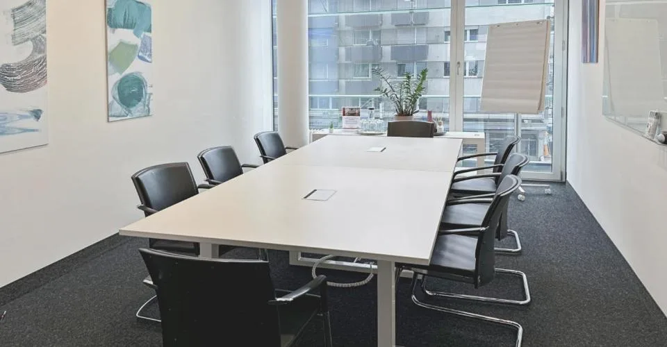 Privater Büroraum für 10 in Regus Letzigrund Altstetten