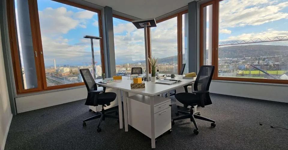 Privater Büroraum für 5 in Regus Andreaspark