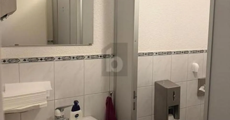 GEPFLEGT AN ZENTRALER LAGE
