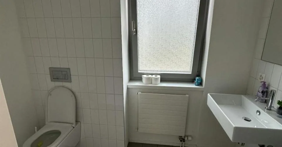 Le bureau agrandi recherche de nouveaux locataires