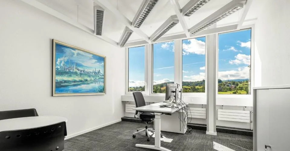 Fatigué du télétravail ? Bureaux à partir de 12 m² avec ambiance campus.