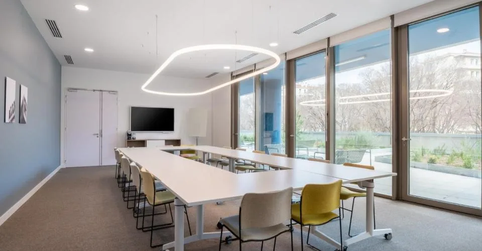 Flexible Arbeitsplätze in Spaces R2 Tower