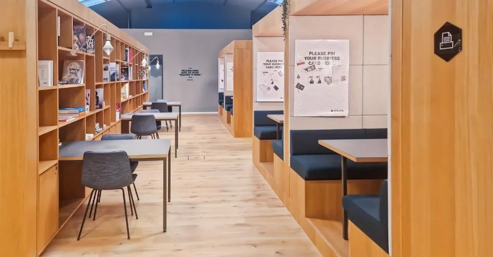Eigener Schreibtisch in Spaces Z.ONE