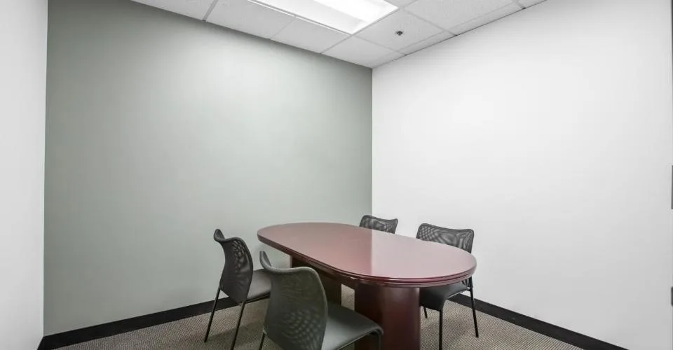 Privater Büroraum für 5 in Regus Spoom Green City, Manegg