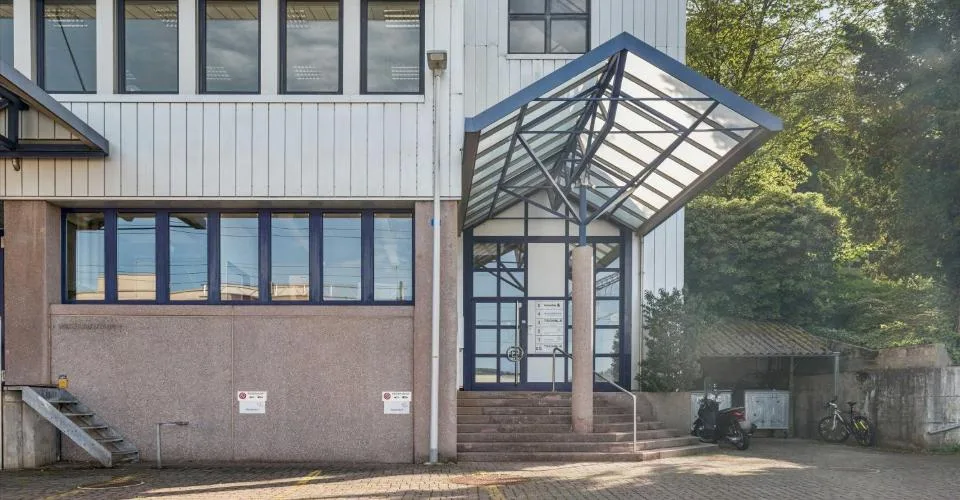 Arbeiten mit Seesicht: Attraktive Bürofläche im Herzen von Horgen