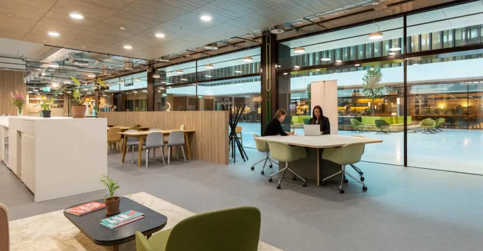 Bureaux pour 5 au Spaces Ambassador House