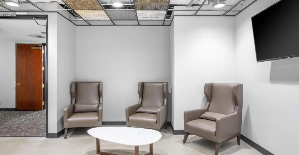 Privater Büroraum für 3 in Regus Spoom Glattpark