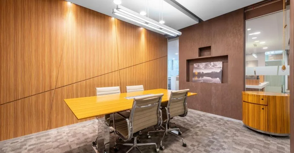 Privater Büroraum für 3 in Regus Spoom Glattpark