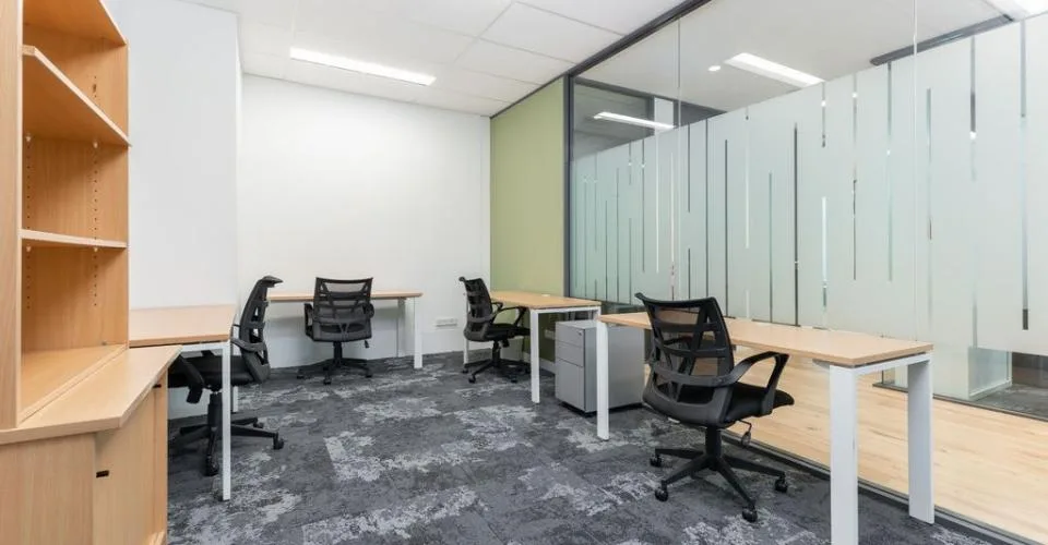 Privater Büroraum für 10 in Regus Spoom Green City, Manegg