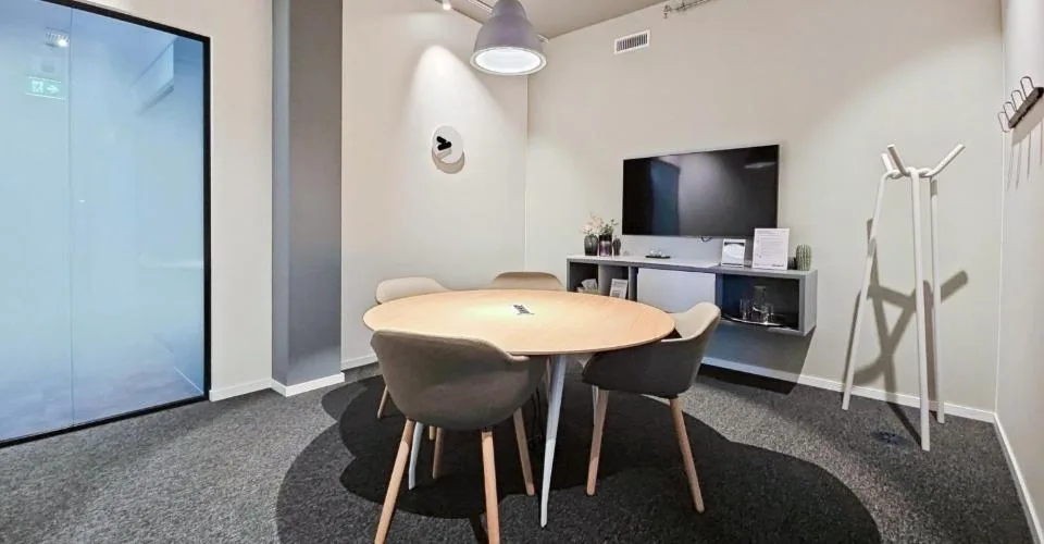 Eigener Schreibtisch in Regus Andreaspark