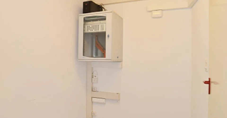 Pratique - espace de bureau à l'emplacement en haut
