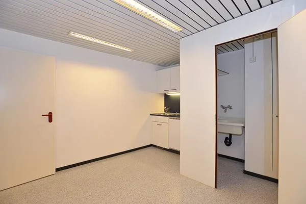 Pratique - espace de bureau à l'emplacement en haut