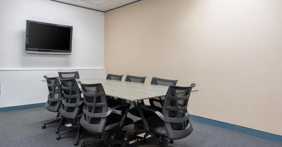 Privater Büroraum für 10 in Regus Spoom Glattpark