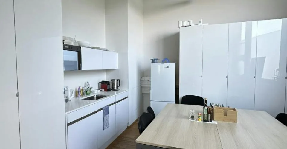 Des bureaux recherchent des locataires