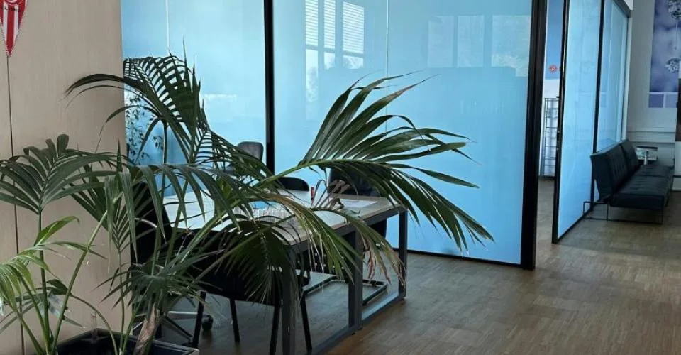 Des bureaux recherchent des locataires