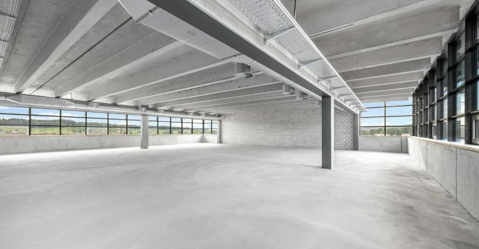 Bureau moderne (mixte) et espace commercial dans la nouvelle zone Zwhatt à partir de 300 m2
