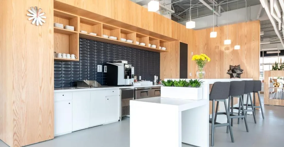 Büroräume für 5 in Spaces R2 Tower
