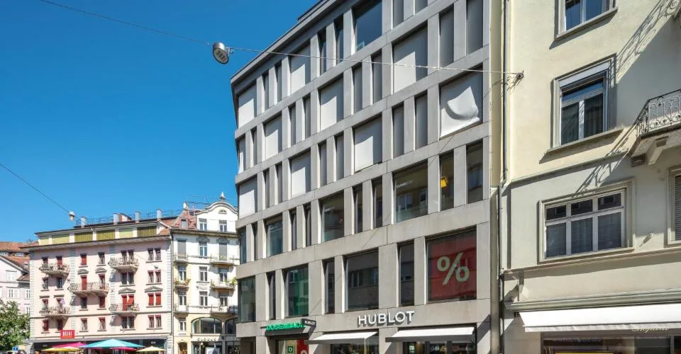 Représentatif et élégant : votre nouvel espace commercial au cœur de Lucerne