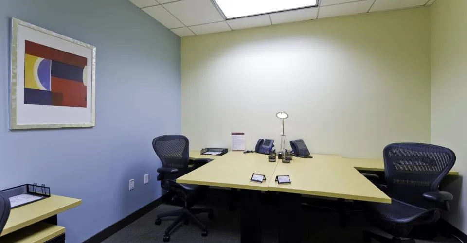 Privater Büroraum für 3 in Regus Spoom Kriens