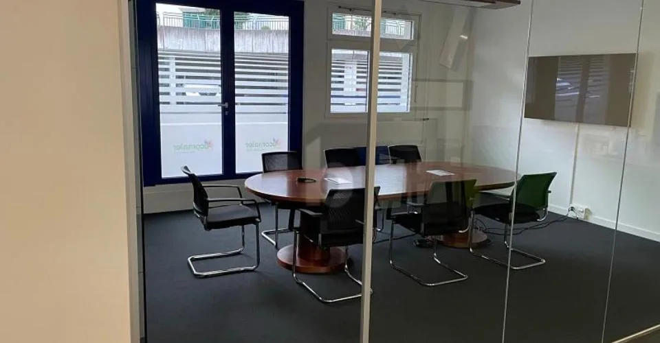 FLEXIBEL, LICHTDURCHFLUTET & PERFEKT ANGEBUNDEN