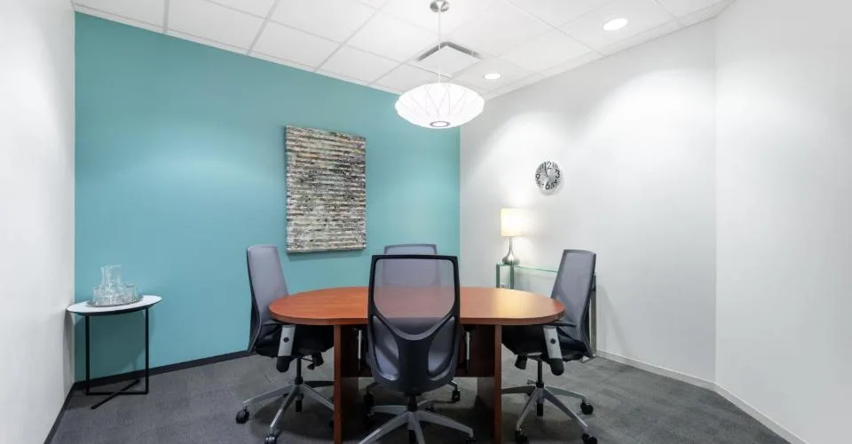 Eigener Schreibtisch in Regus Spoom Kriens