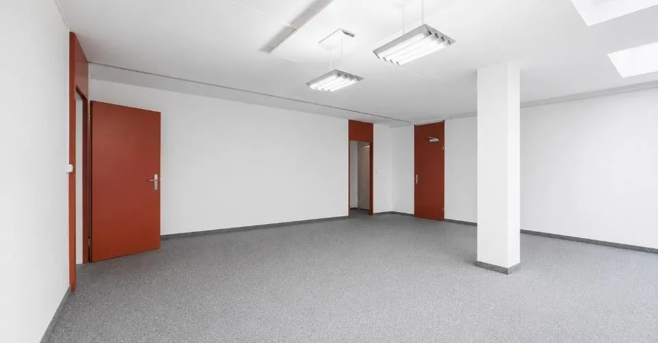 Flexible Büroflächen mit Entwicklungspotenzial an zentraler Lage