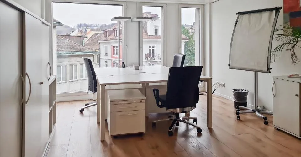 Privater Büroraum für 5 in Regus City Old Town