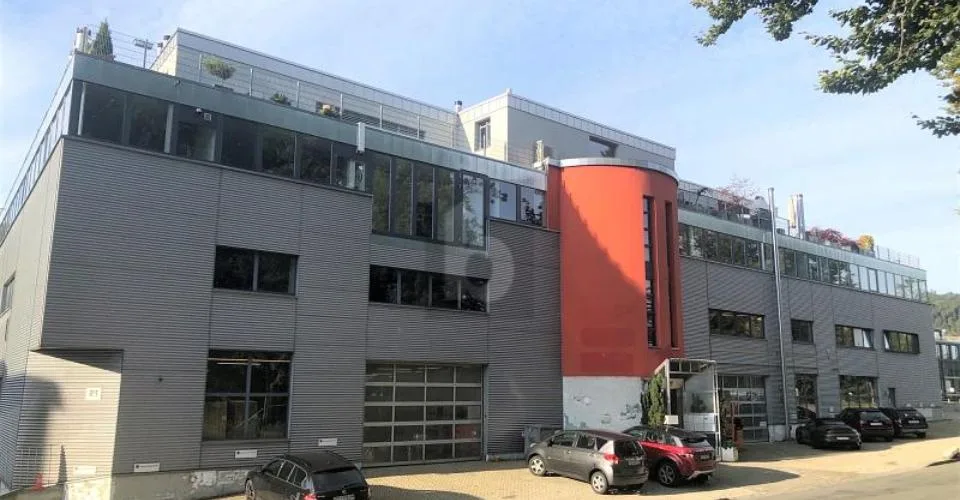 PRAKTISCH UND VIELSEITIG NUTZBAR