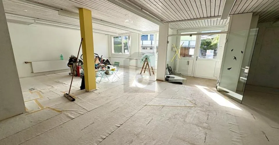 FRISCH RENOVIERT, GROSSZÜGIG & VIELSEITIG NUTZBAR