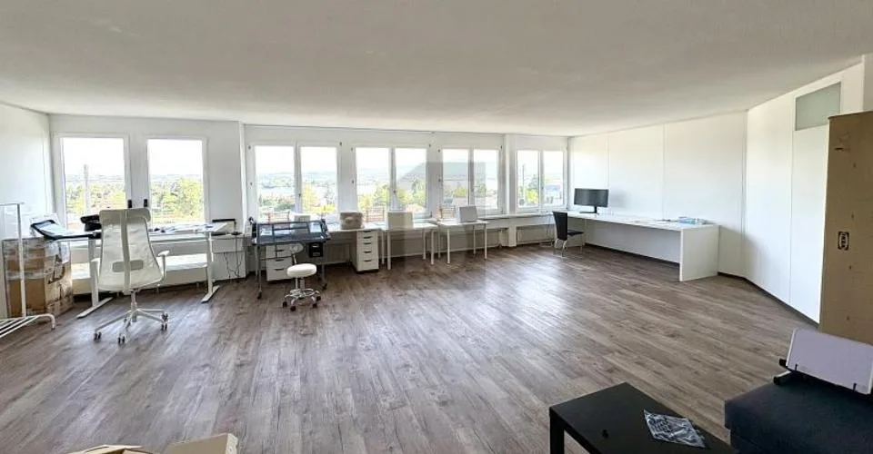 REPRÄSENTATIV MIT SEESICHT
