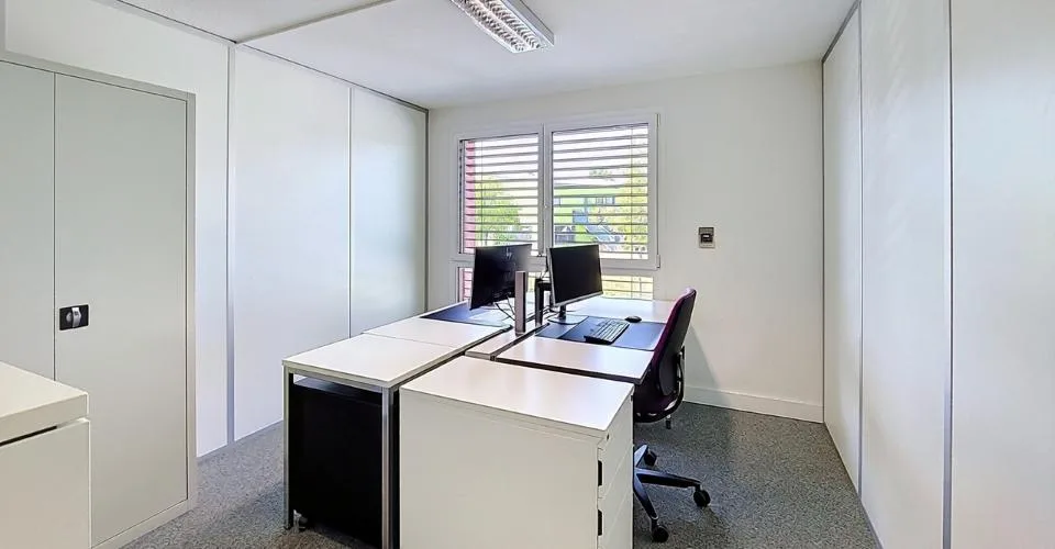 Locaux commerciaux - bureaux d'env. 220 m2 à Estavayer-le-Lac - FR